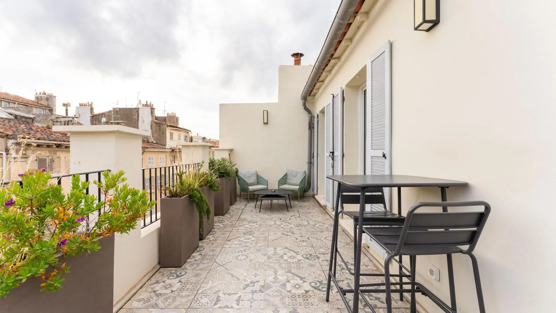 Aparthotel Paradise Earth & Sea Marseilles