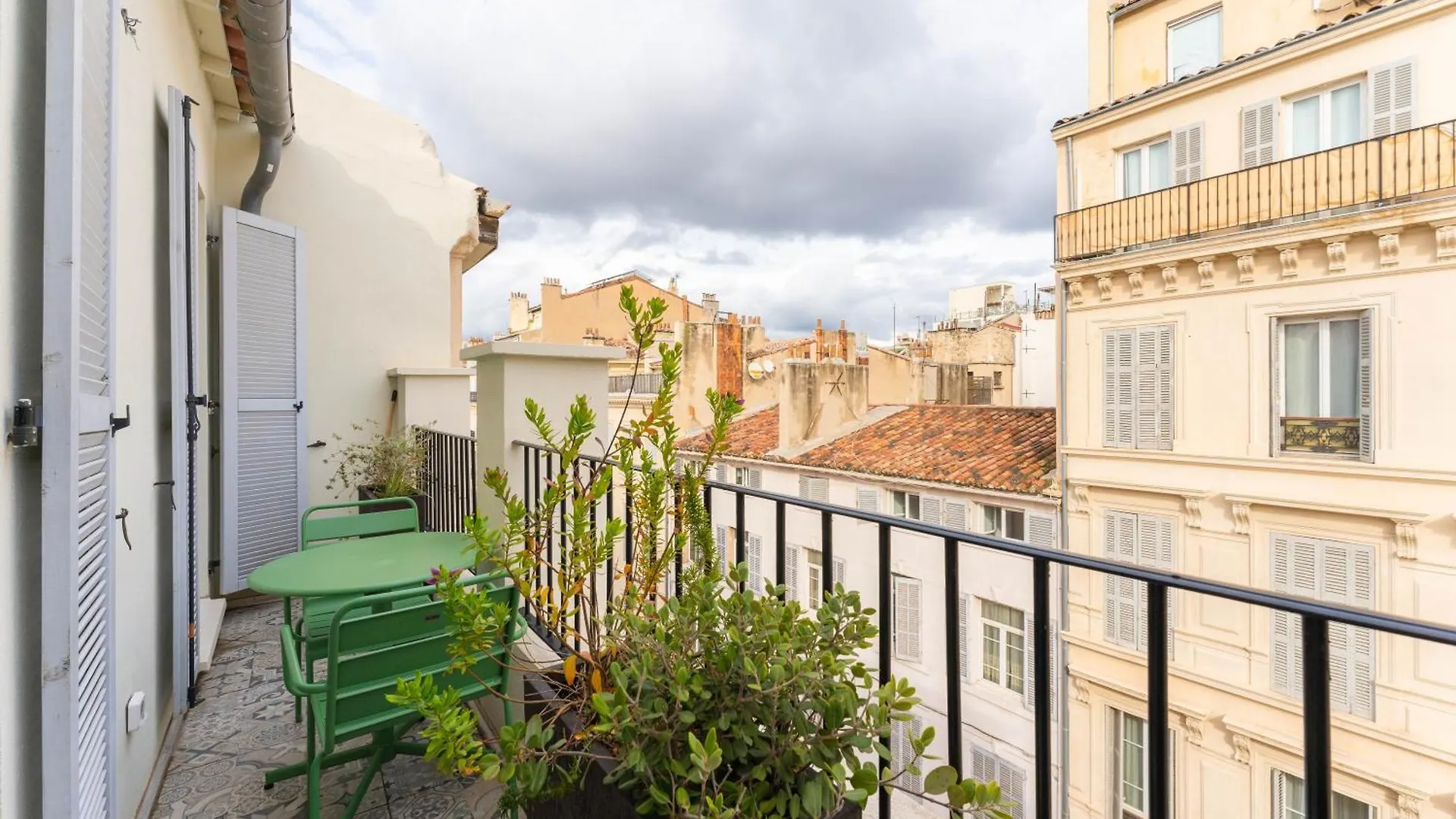 Aparthotel Paradise Earth & Sea Marseilles