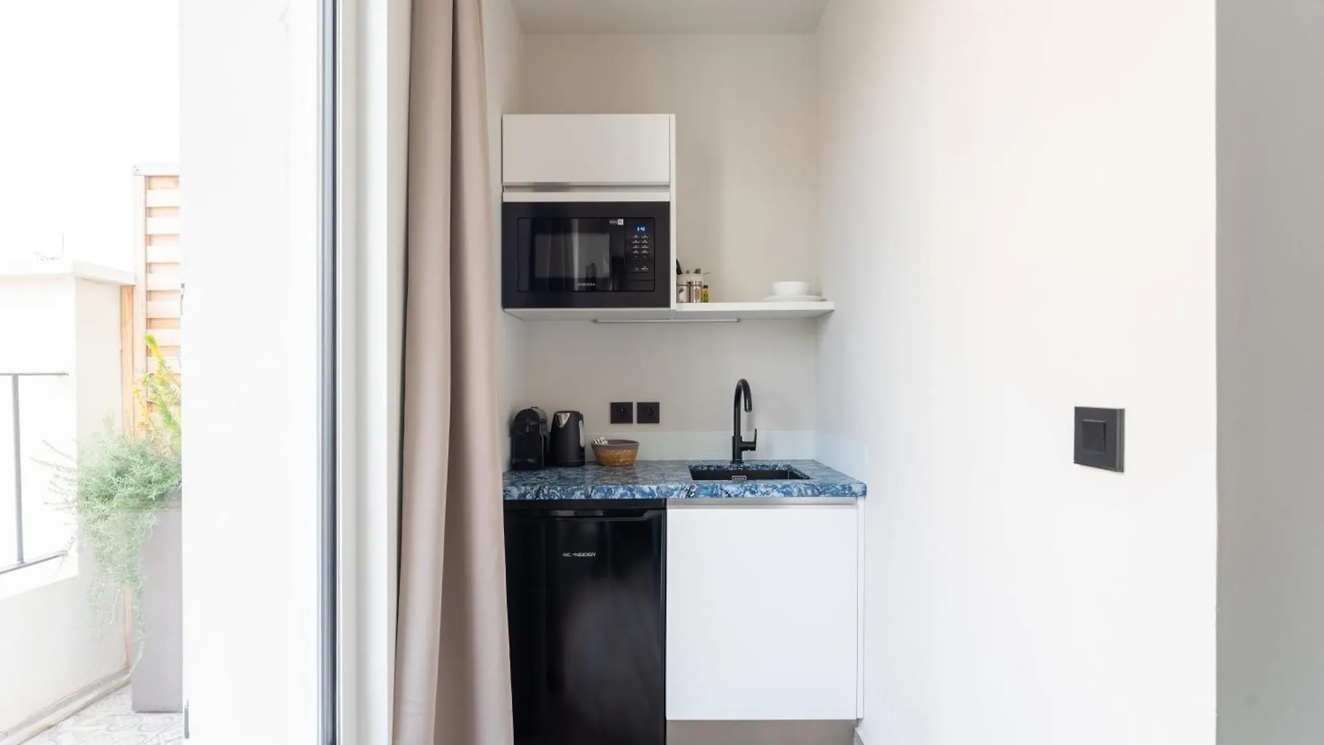 Aparthotel Paradise Earth & Sea Marseilles